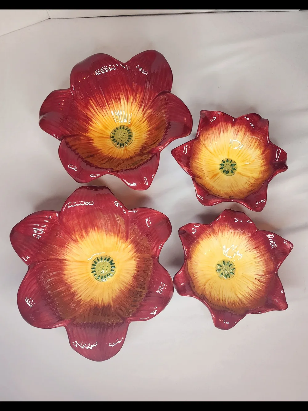 Ambiance Collections Romance Flower Bowls Nanette Vacher Red Ceramic Lot of 4